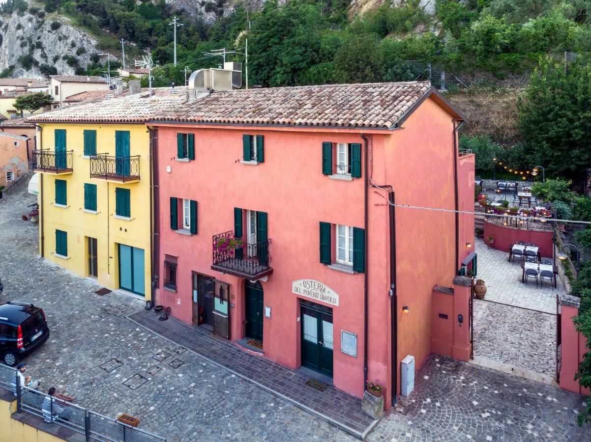 La Locanda Del Povero Diavolo Torriana Eksteriør bilde