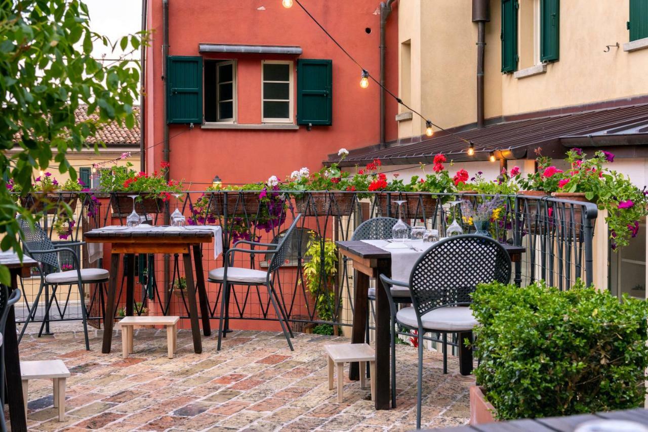 La Locanda Del Povero Diavolo Torriana Eksteriør bilde